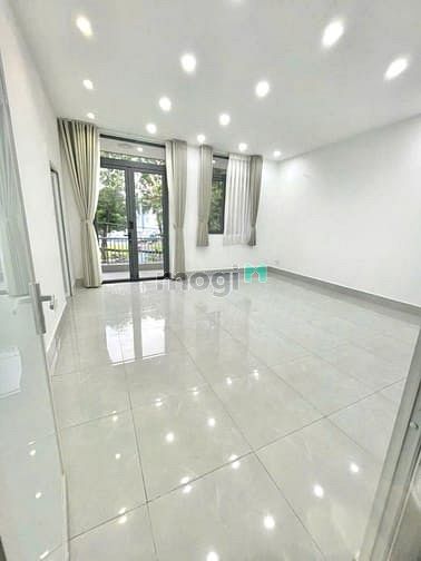 Hình ảnh Biệt thự khu tên lửa, bình tân, 8x20 2 lầu 4 phòng.