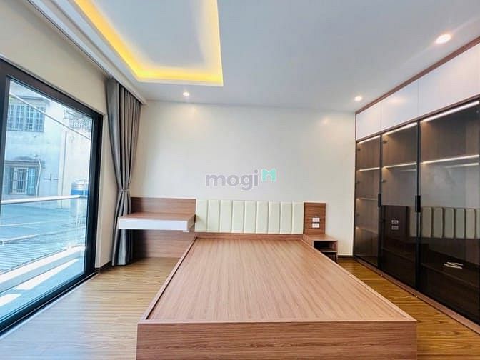 Hình ảnh Cho thuê nhà mặt phố đỗ quang 60m x4T thông sàn