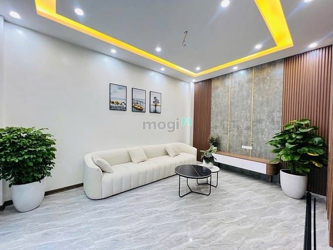 Hình ảnh Cho thuê nhà mặt phố đỗ quang 60m x4T thông sàn