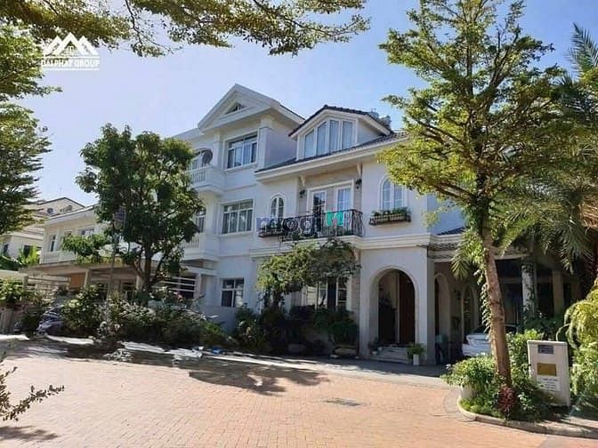 Hình ảnh Cập nhật giá bán biệt thự CHATEAU Phú Mỹ Hưng Quận 7