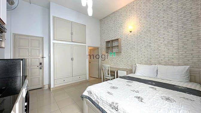 Hình ảnh Trống phòng studio của sổ lớn - máy giặt sấy riêng - Trần não, Quận 2