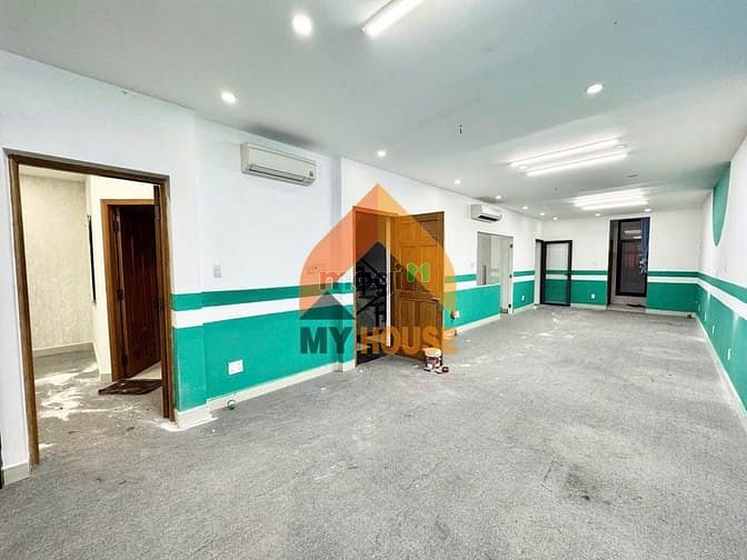 Hình ảnh Toà VP An Phú 8x20m sàn trống suốt có thang máy giá chỉ 80tr