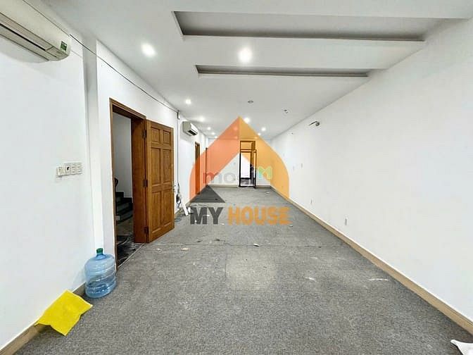 Hình ảnh Toà VP An Phú 8x20m sàn trống suốt có thang máy giá chỉ 80tr