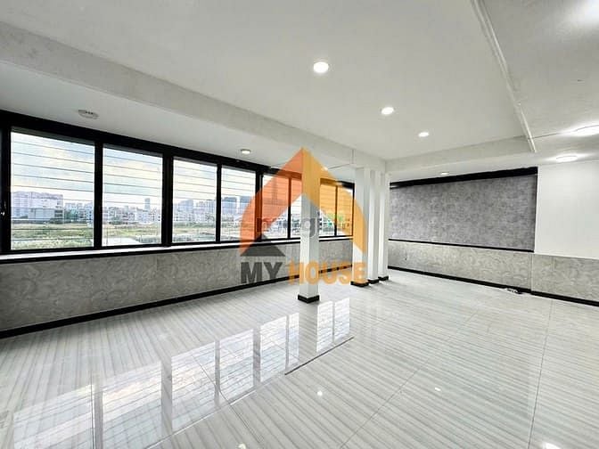 Hình ảnh Toà VP An Phú 8x20m sàn trống suốt có thang máy giá chỉ 80tr