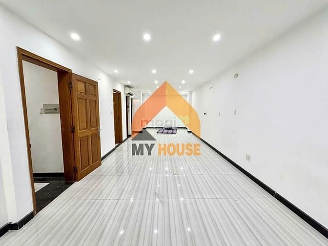 Hình ảnh Toà VP An Phú 8x20m sàn trống suốt có thang máy giá chỉ 80tr
