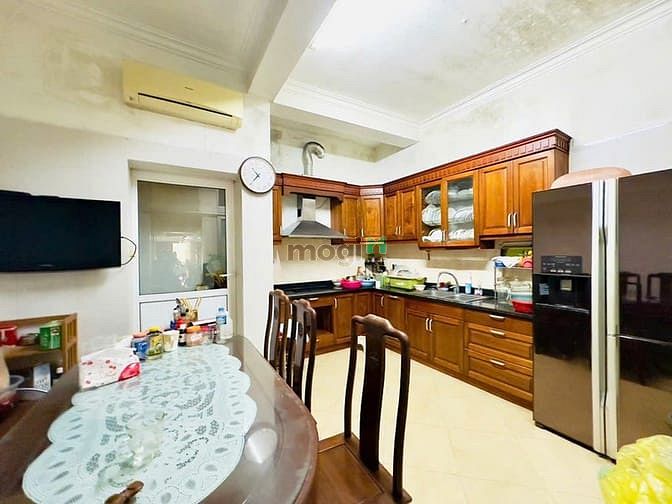 Hình ảnh Bán nhà Trần Quốc Hoàn 59m2, 6T, MT 4.9m, phân lô, TM, 19.7 tỷ