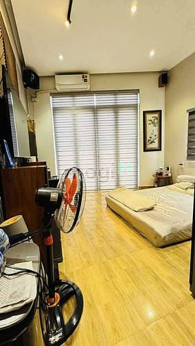Hình ảnh Mặt Tiền Quận 11 - Tiện Ở Kinh Doanh - 5 Tầng - Nhỉnh 13 Tỷ
