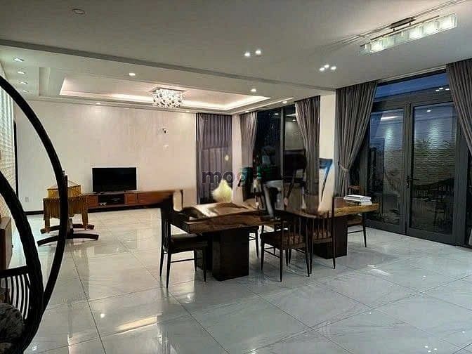 Hình ảnh Cho thuê Biệt Thự sân vườn 12.5x20 đường Số 5, Quận 7