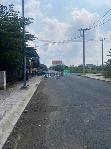 Hình ảnh Đất thổ cư KDC đông đúc SHR mà giá chỉ 15tr/m2 còn thương lượng
