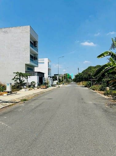 Hình ảnh Đất thổ cư KDC đông đúc SHR mà giá chỉ 15tr/m2 còn thương lượng