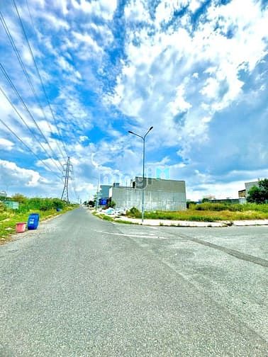 Hình ảnh Đất thổ cư KDC đông đúc SHR mà giá chỉ 15tr/m2 còn thương lượng