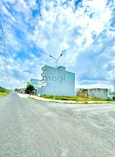 Hình ảnh Đất thổ cư KDC đông đúc SHR mà giá chỉ 15tr/m2 còn thương lượng