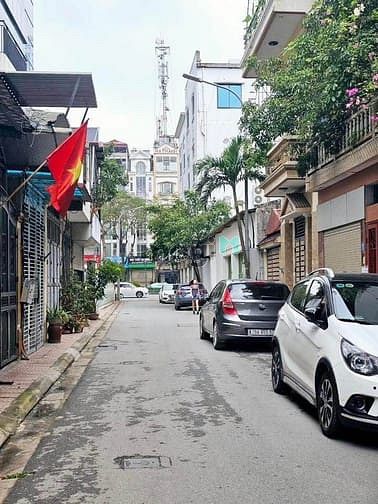 Hình ảnh Cho thuê Nhà ở ngõ 12 Trần Qúy Kiên  ô tô tránh