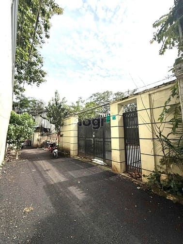 Hình ảnh Sát Võ Văn Kiệt Lô đất 100m2 Hẻm xe hơi. Gía chỉ 55 triệu /m2