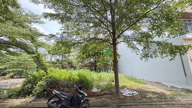 Hình ảnh Lô Đất Vị Trí Đẹp 2 Mặt Tiền đường 8m 2534 Huỳnh Tấn Phát Nhà Bè