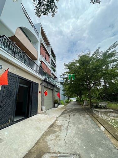 Hình ảnh Lô Đất Vị Trí Đẹp 2 Mặt Tiền đường 8m 2534 Huỳnh Tấn Phát Nhà Bè
