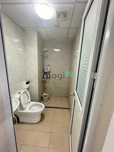 Hình ảnh Chung cư Hoàng Sa, Tân Định, Q1: 90m2, 2pn, ban công 11tr5/tháng