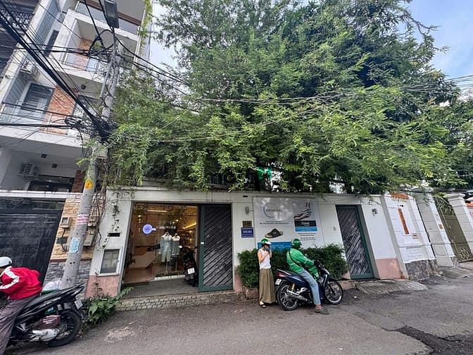 Hình ảnh Villa Thảo Điền 250m2 có sân vườn rộng, kd tự do 2900$