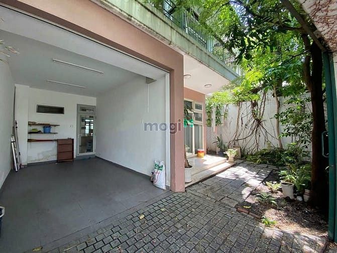 Hình ảnh Villa Thảo Điền 250m2 có sân vườn rộng, kd tự do 2900$
