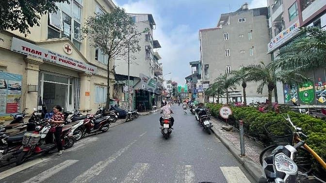 Hình ảnh Bán đất phố Ngọc Lâm 30m2- 5.5 tỷ, gần ô tô , gần trường Nguyễn Gia Th