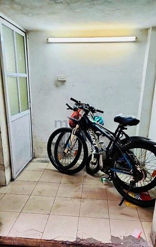 Hình ảnh Cho thuê nhà riêng khép kín ngõ 127 Văn Cao