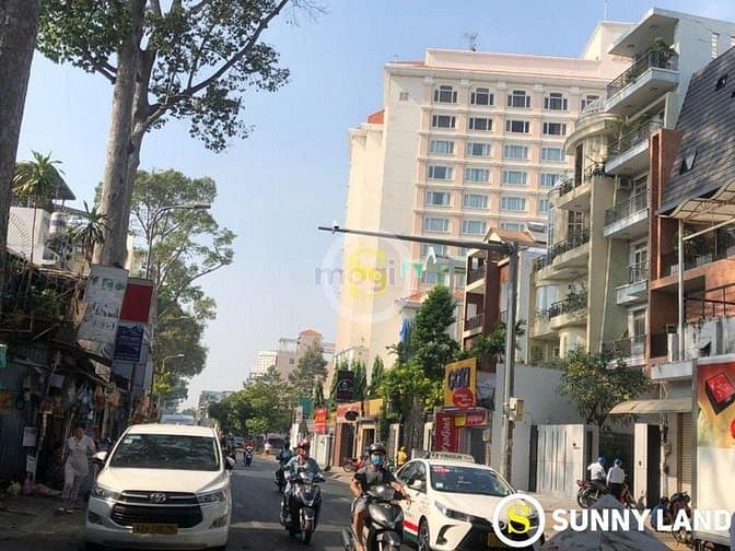Hình ảnh Cho thuê nhà GÓC 2MT Trần Phú, Phường 4, Quận 5