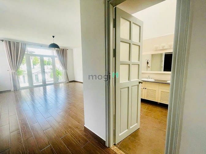 Hình ảnh Cho thuê biệt thự Sân vườn - khu A4- HOÀNG HOA THÁM