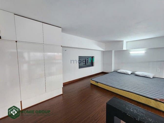 Hình ảnh Siêu phẩm duplex cửa sổ lớn ánh sáng trời ngay trung tâm quận 7