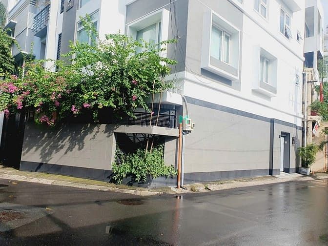 Hình ảnh Cho thuê căn góc 4 tầng, Quận Phú Nhuận