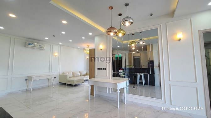 Hình ảnh Cho thuê Midtown M5 - 2 PN, diện tích lớn