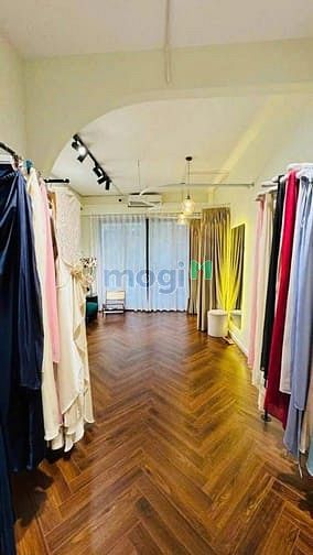 Hình ảnh Cho thuê nhà 200/8 Võ Văn Tần, Phường 5, Quận 3