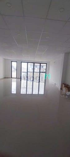 Hình ảnh Biệt thự thang máy 7X20 3Lầu cho thuê đường D3, Phước Long B, Thủ Đức