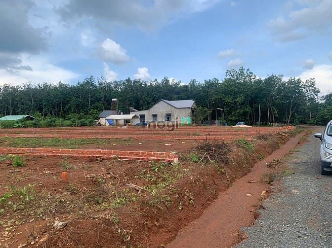 Hình ảnh Đất nền Long Hà Bình Phước 370m2, gần 2 KCN mặt tiền đường 18m