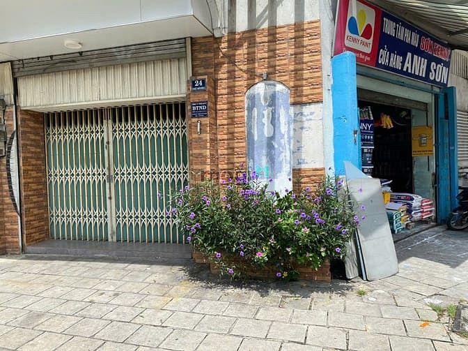 Hình ảnh Cho thuê mặt tiền góc 2 mặt tiền - Quận 1