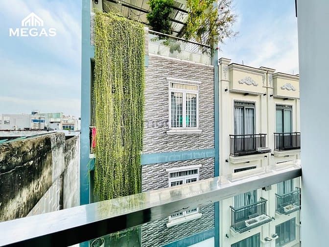 Hình ảnh Mb6623 nạp rút nhanh chóng Studio View Kính _ Cạnh Phạm Văn Đồng