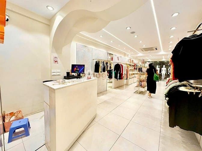 Hình ảnh 🌟KIOT Mặt Phố Phạm Ngọc Thạch_Đống Đa_kinh doanh đỉnh_v/hè 50m2🌟