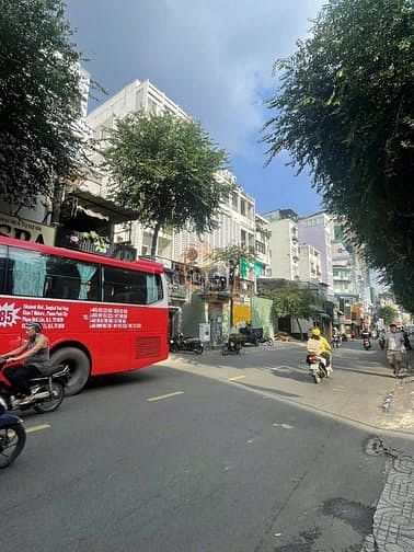 Hình ảnh 30 tỷ! Bán nhà MT Đ. Cống Quỳnh, Q.1 – 4x19m – 6 Tầng