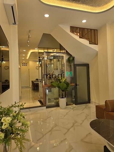 Hình ảnh HXH Lê Văn Sỹ Nhà Mới Thang Máy Tặng Full Nội Thất.