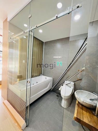 Hình ảnh HXH Quận 3 - 36m2 - 5 tầng - thang máy cao cấp