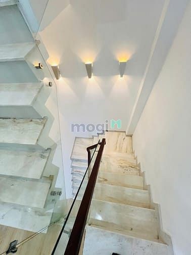Hình ảnh HXH Quận 3 - 36m2 - 5 tầng - thang máy cao cấp