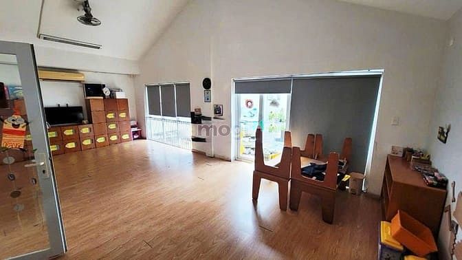Hình ảnh Cho thuê Nhà ngang 20m dài 20m