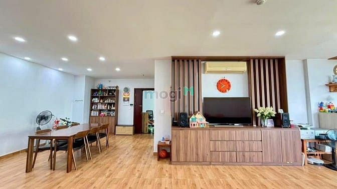 Hình ảnh Satra Eximland- Phan Đăng Lưu-P1- PN 3PN, 145m2, NTCB, 21tr/th