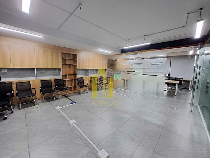 Hình ảnh Cho Thuê Mặt Bằng Văn Phòng 340m2 - Sẵn Nội Thất Giá 100 Triệu