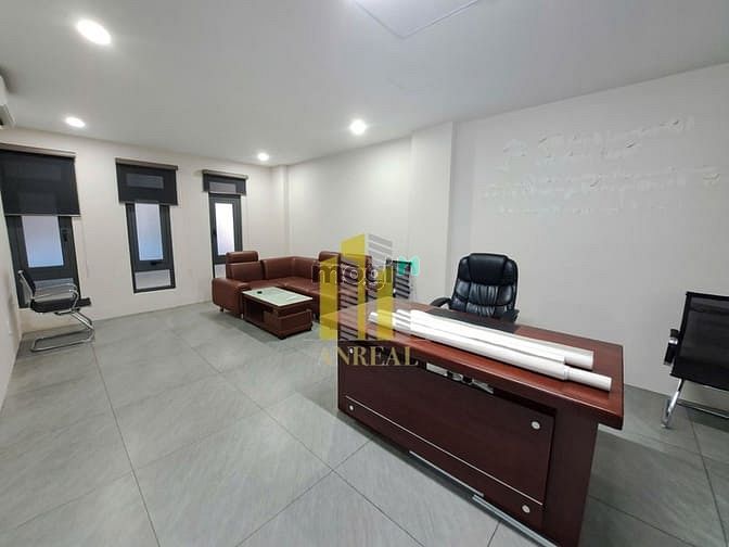 Hình ảnh Cho Thuê Mặt Bằng Văn Phòng 340m2 - Sẵn Nội Thất Giá 100 Triệu