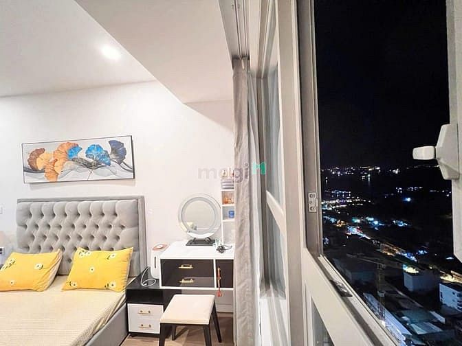 Hình ảnh Satra, Phan Đăng Lưu, P7, PN: 145m2, 3PN, 2WC, Nội thất, 22tr/th, Mới