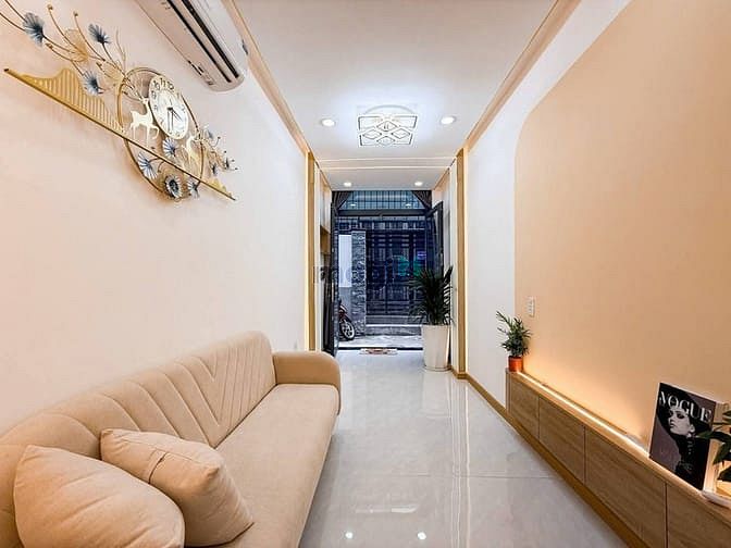 Hình ảnh Siêu phẩm 3 tầng lầu CHỈ 4 TỶ 865 NGAY TRUNG TÂM - NGUYỄN THÁI SƠN - L