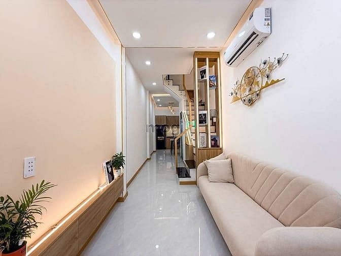 Hình ảnh Siêu phẩm 3 tầng lầu CHỈ 4 TỶ 865 NGAY TRUNG TÂM - NGUYỄN THÁI SƠN - L