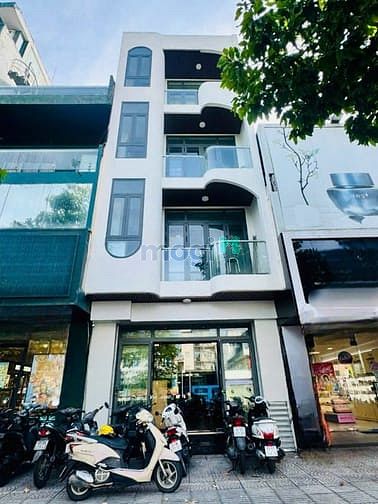 Hình ảnh gấp cho thuê mặt tiền ngang 5m