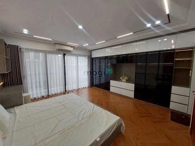 Hình ảnh Nhà phố Ngọc Lâm 35m2- 6T, thang máy, nội thất, gần cầu Chương Dương
