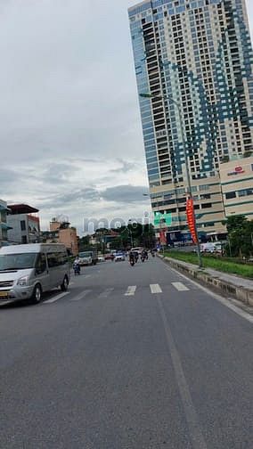 Hình ảnh Nhà phố Ngọc Lâm 35m2- 6T, thang máy, nội thất, gần cầu Chương Dương